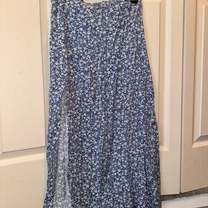 SHEIN Blue Floral Midi Skirt